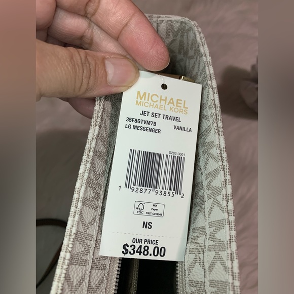 Michael Kors Large Messenger Crossbody Bag - Picture 7 of 7